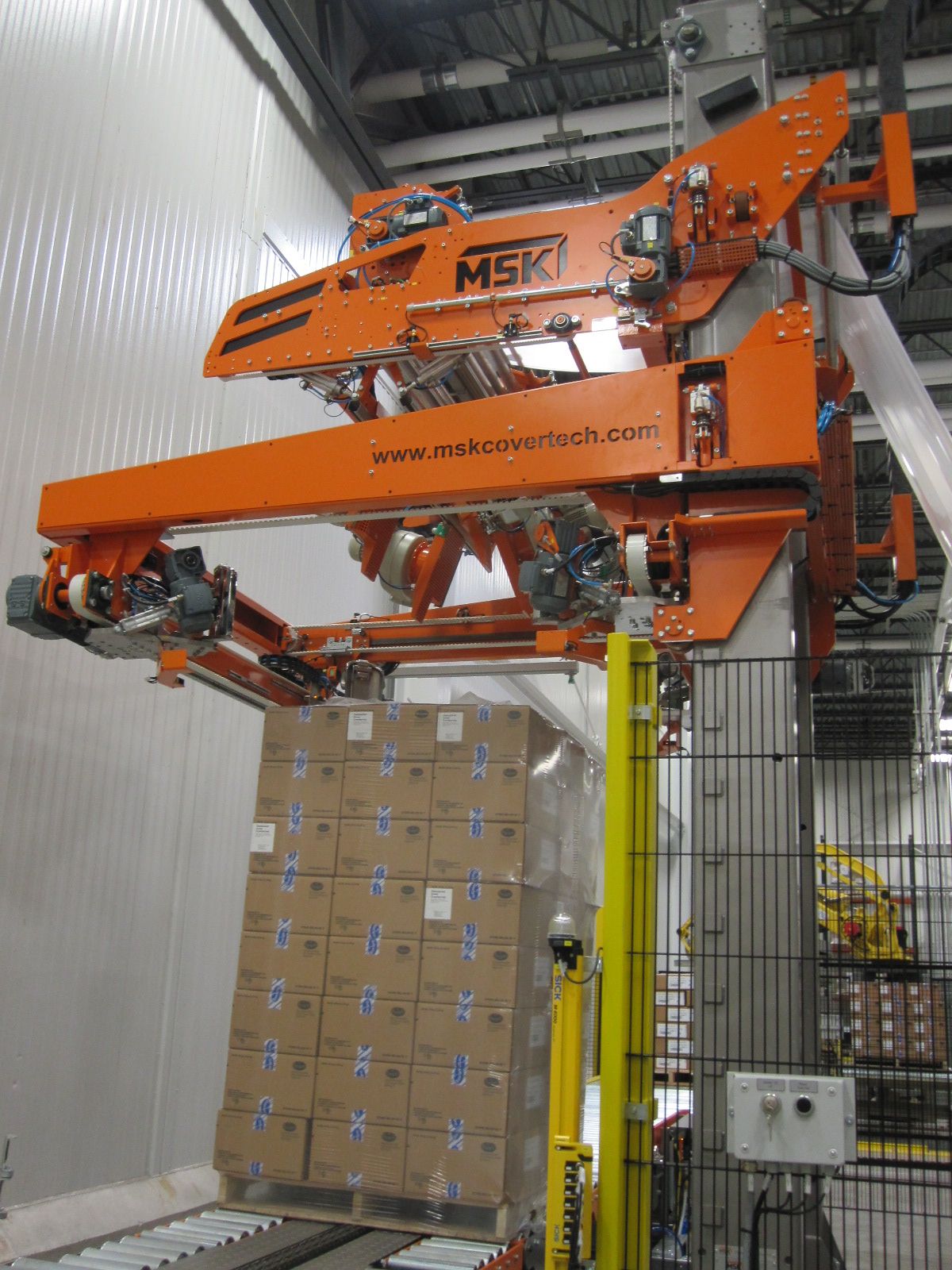 Automatic Stretch Hood Machines image